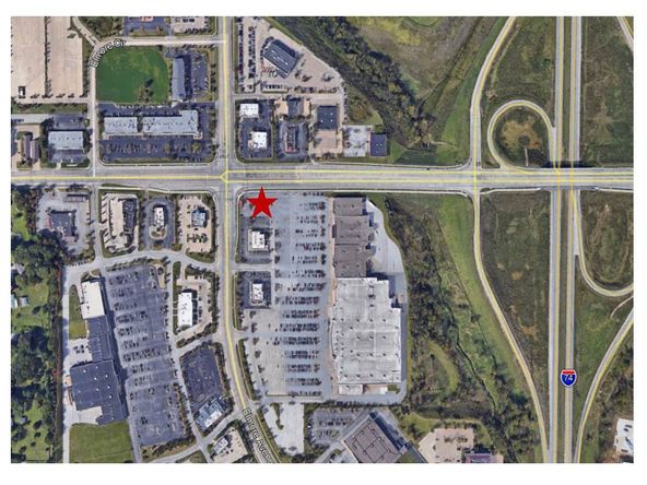 5300 Elmore Avenue, Davenport, IA 52807